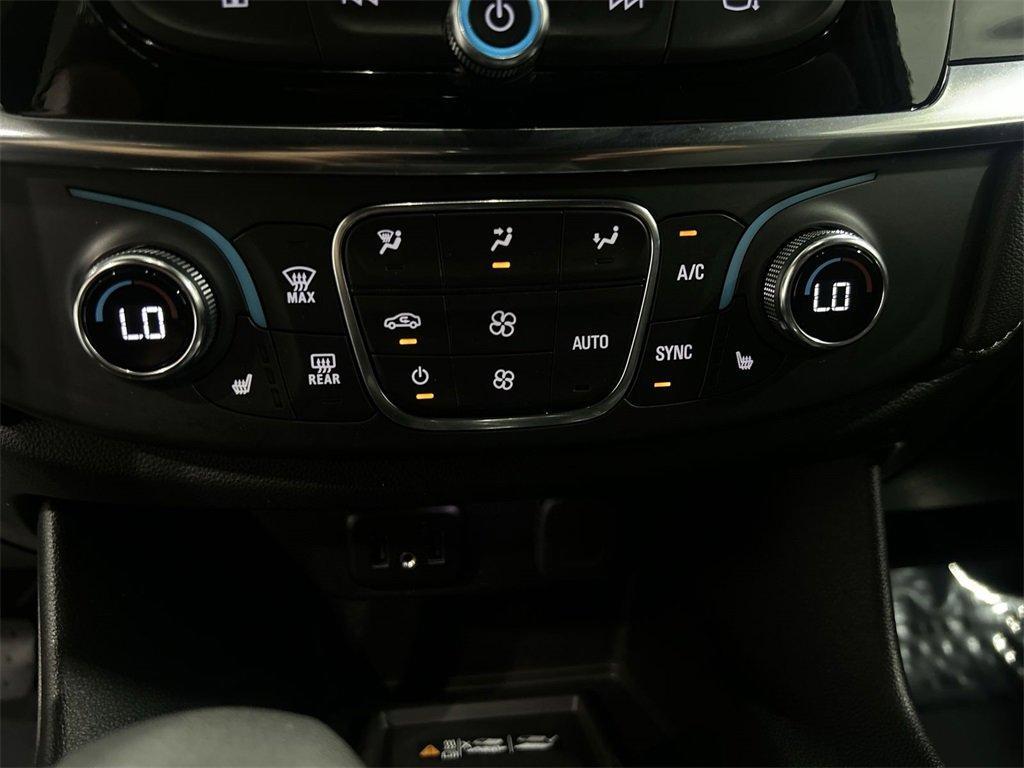 used 2023 Chevrolet Traverse car, priced at $32,888