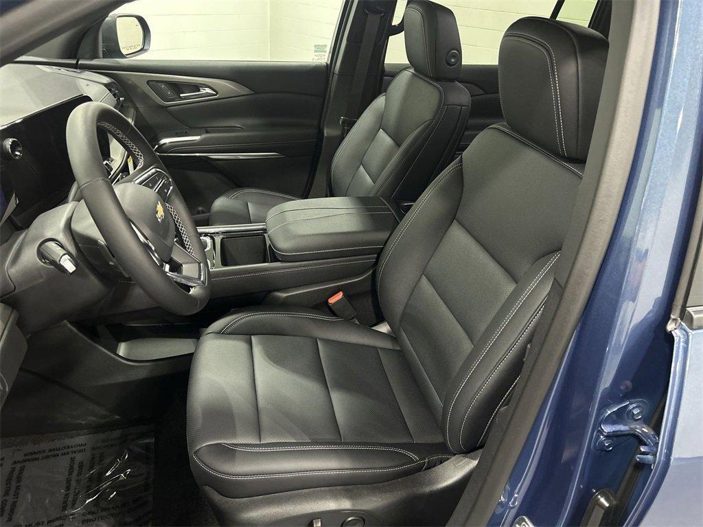 new 2025 Chevrolet Traverse car, priced at $49,290