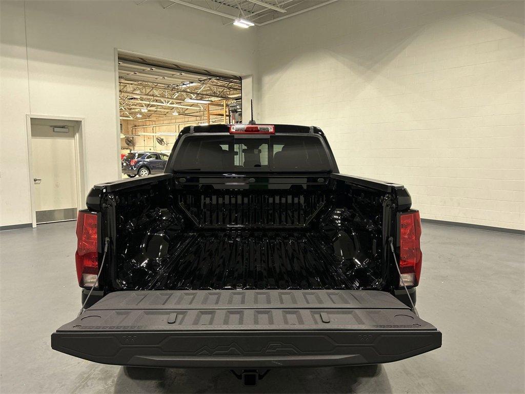 new 2025 Chevrolet Colorado car, priced at $42,020