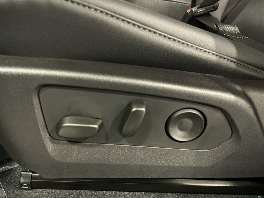 new 2025 Chevrolet Colorado car, priced at $42,020