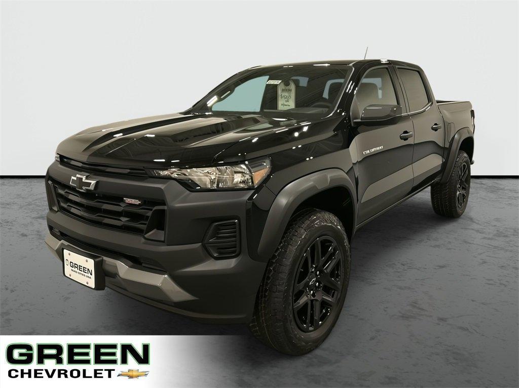 new 2025 Chevrolet Colorado car, priced at $42,020