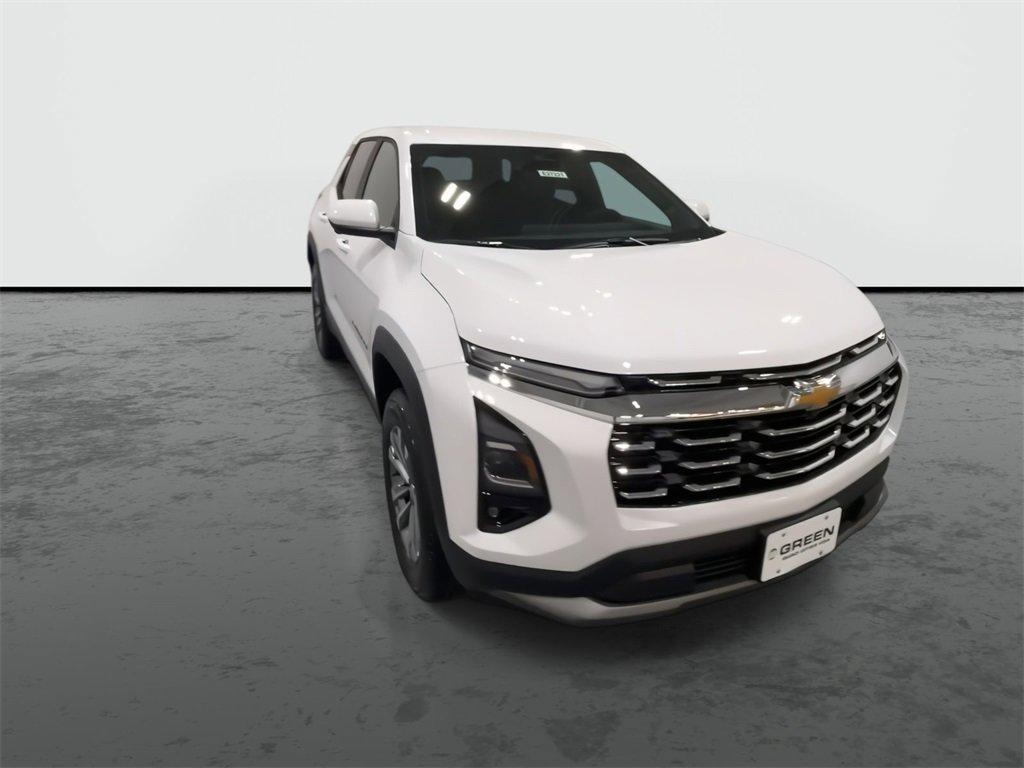 new 2026 Chevrolet Equinox car, priced at $29,990