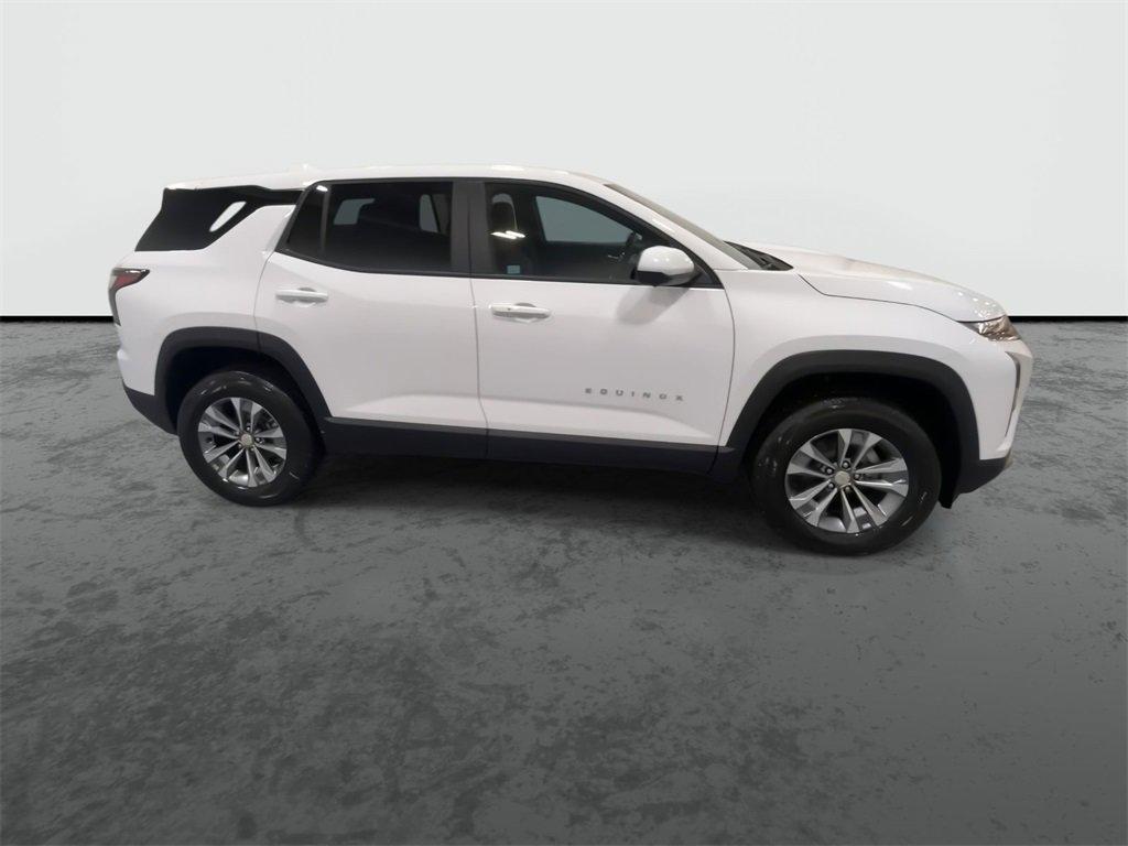 new 2026 Chevrolet Equinox car, priced at $29,990