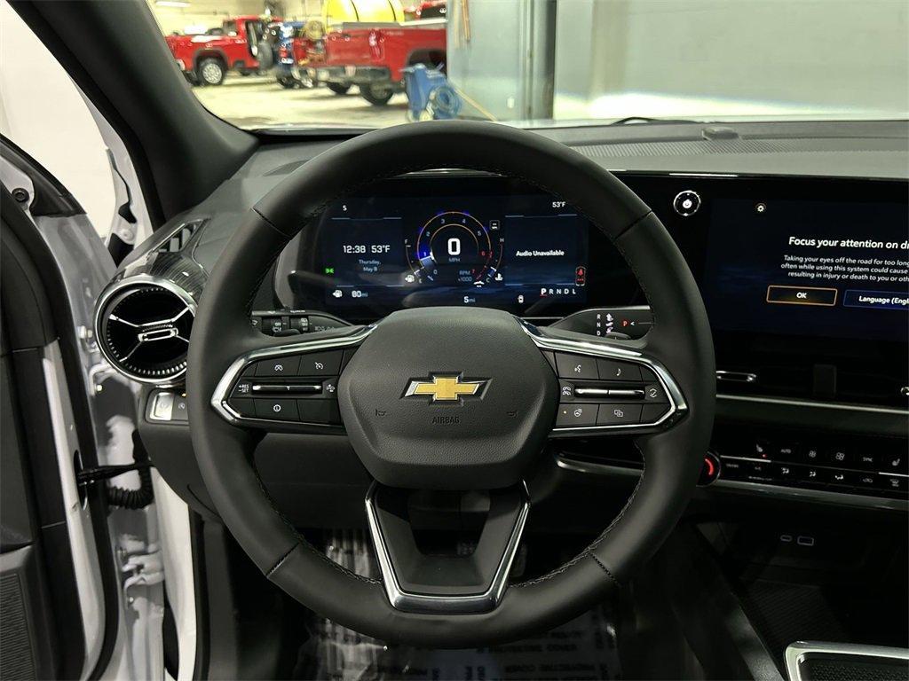 new 2026 Chevrolet Equinox car, priced at $29,990