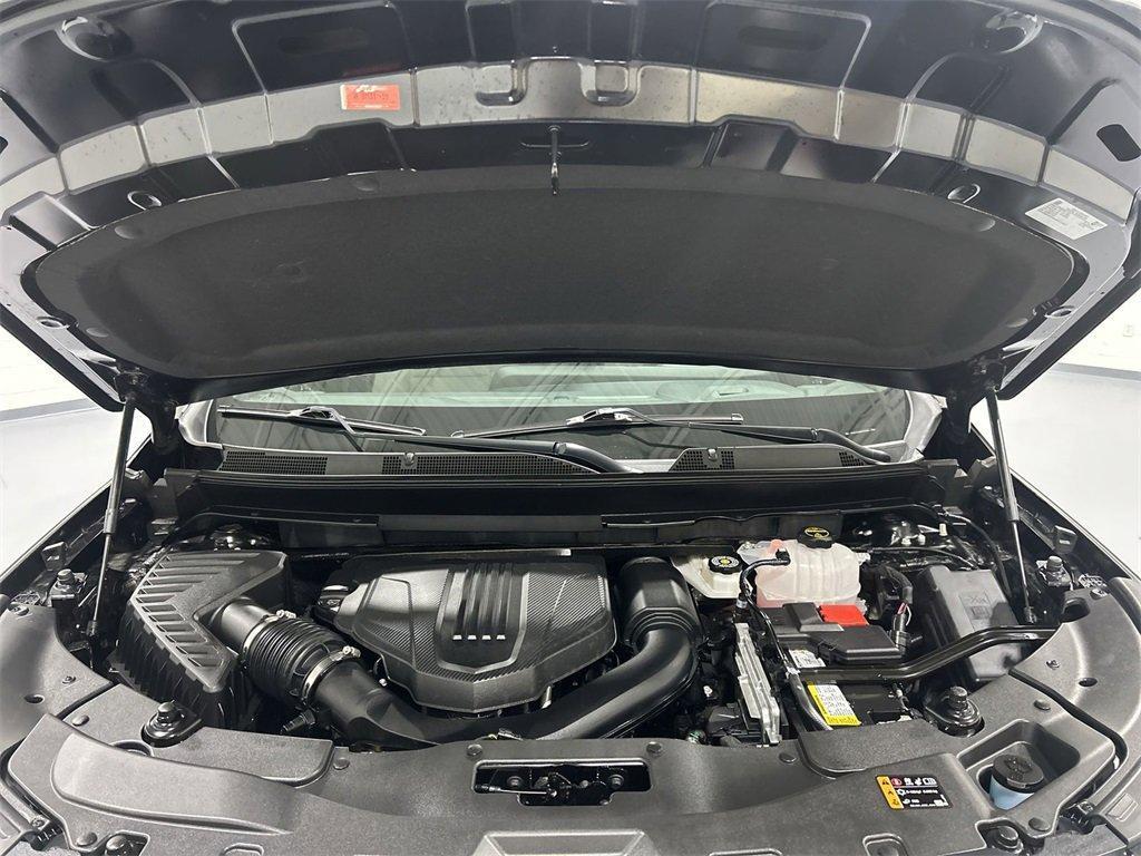 used 2025 Chevrolet Traverse car, priced at $39,950