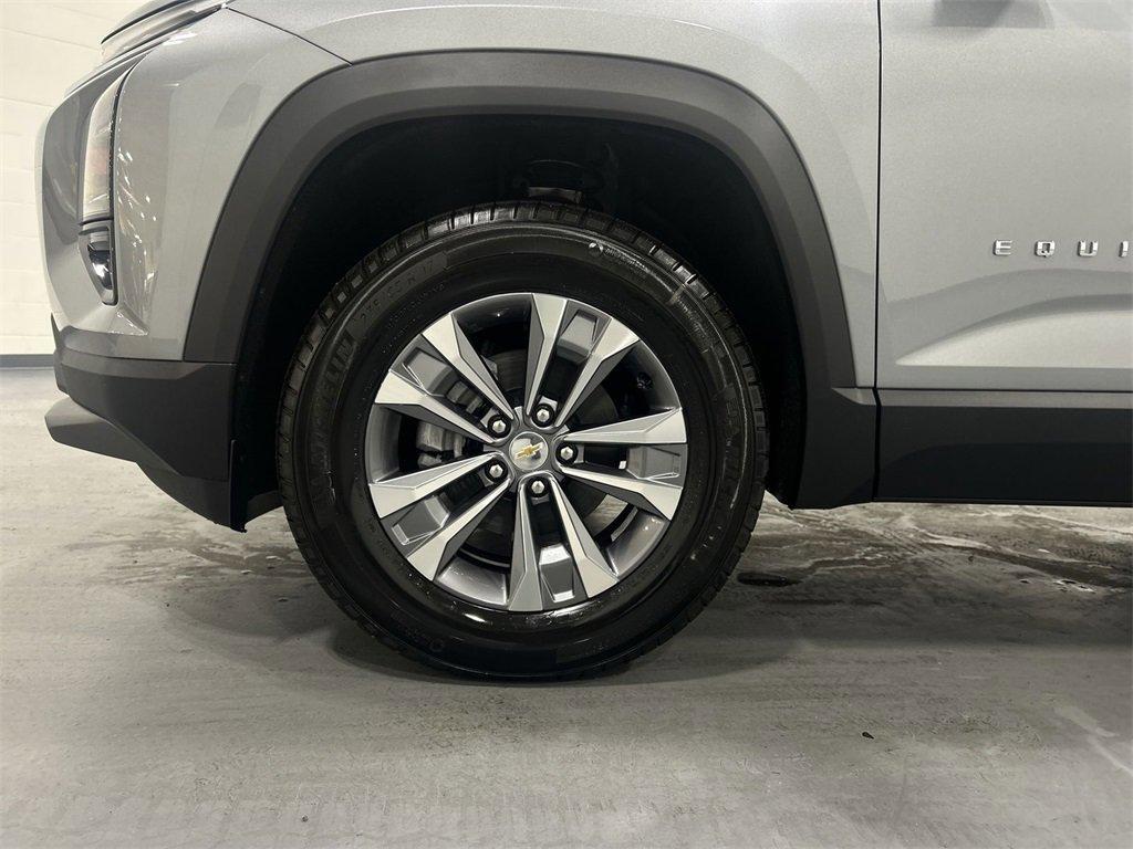 new 2026 Chevrolet Equinox car, priced at $33,066