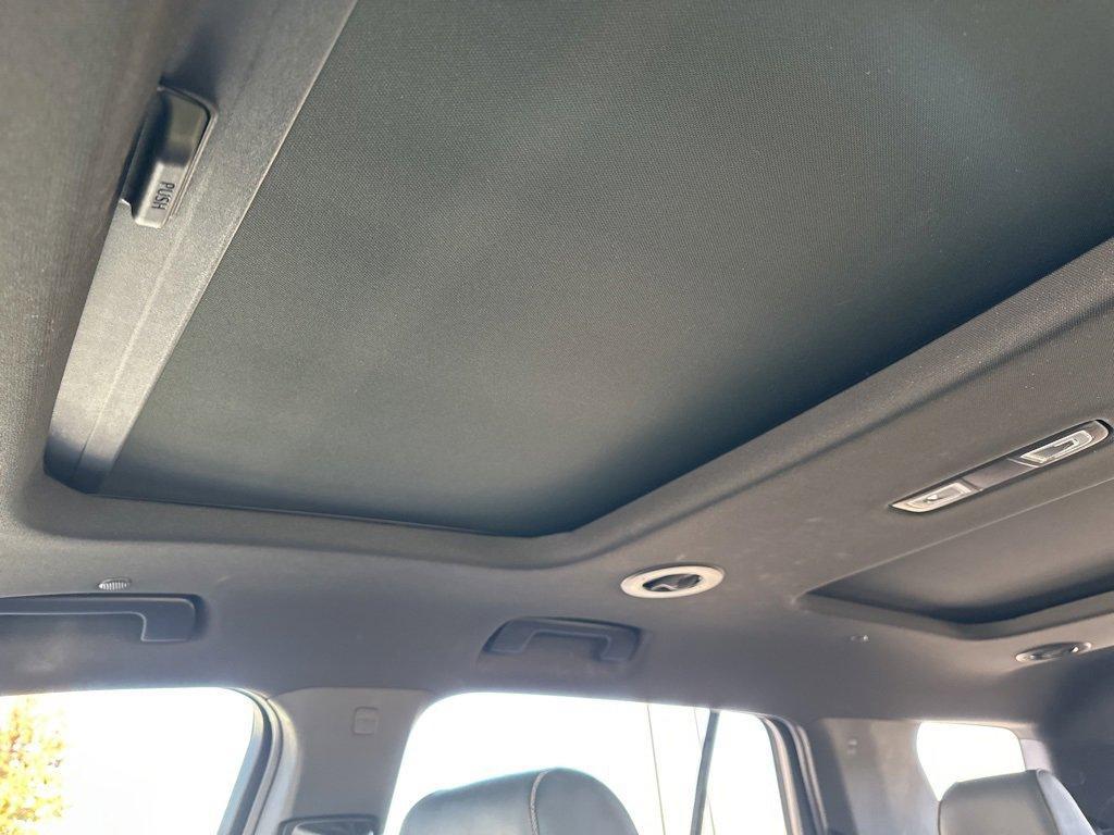 used 2022 Chevrolet Traverse car, priced at $35,999