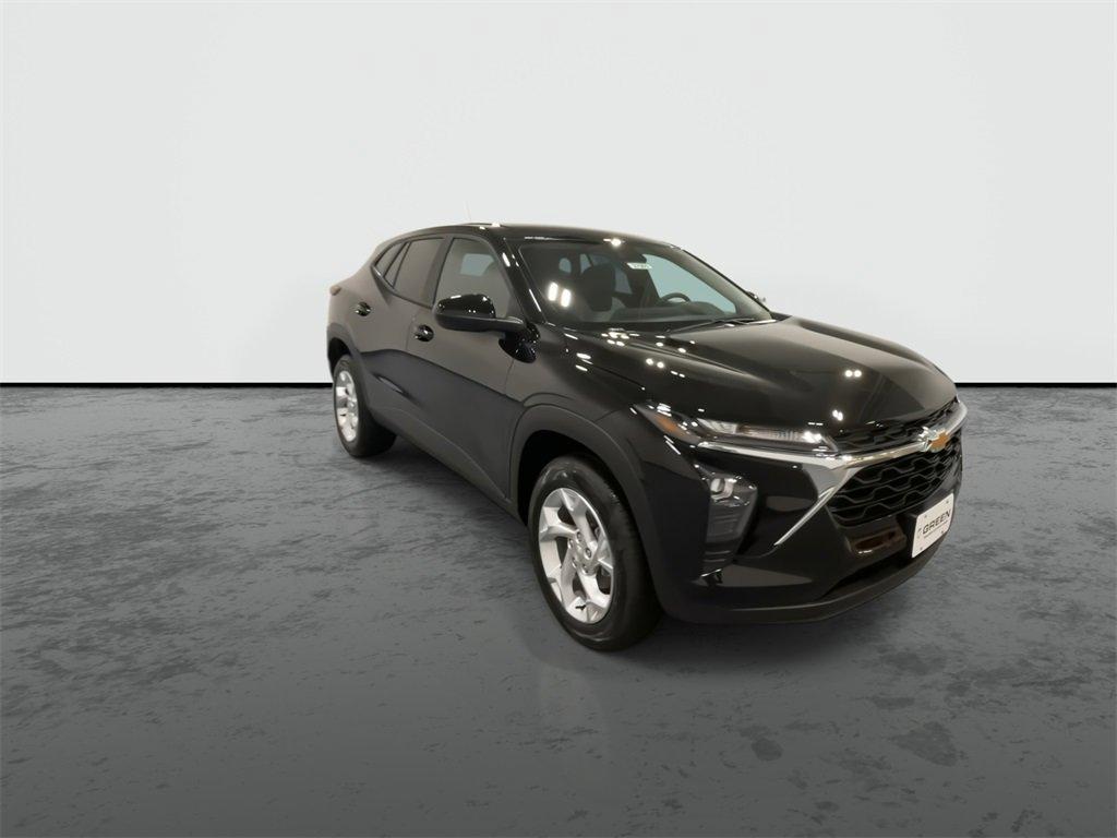 new 2025 Chevrolet Trax car, priced at $21,517
