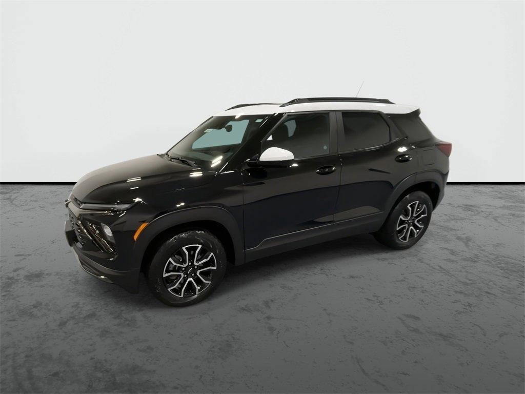 new 2025 Chevrolet TrailBlazer car, priced at $30,660