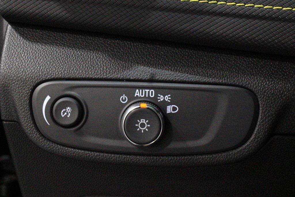 new 2025 Chevrolet TrailBlazer car, priced at $31,680