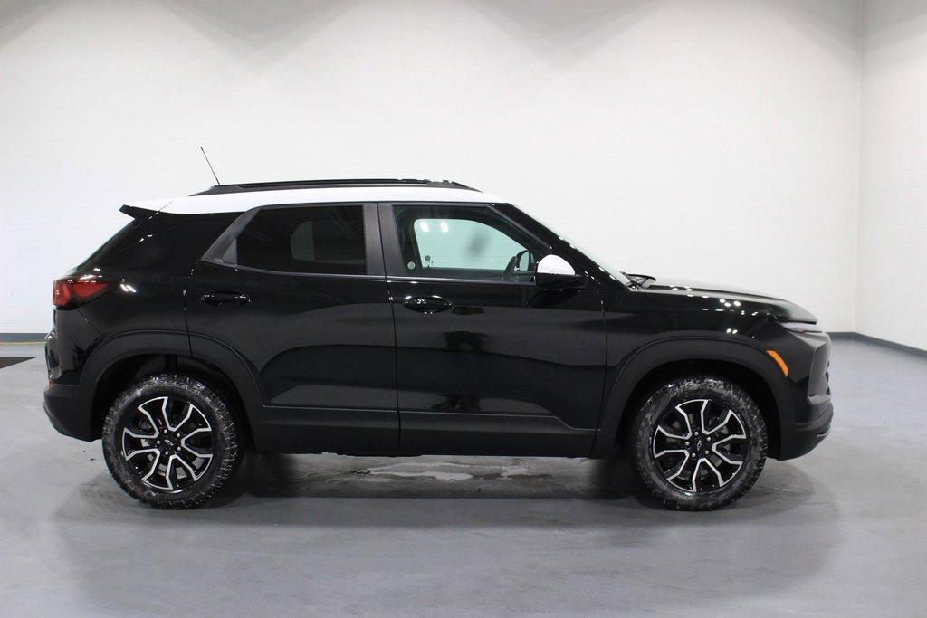 new 2025 Chevrolet TrailBlazer car, priced at $31,680