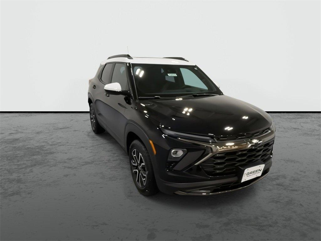 new 2025 Chevrolet TrailBlazer car, priced at $30,660
