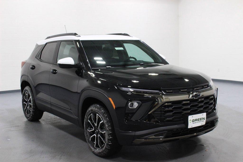new 2025 Chevrolet TrailBlazer car, priced at $31,680