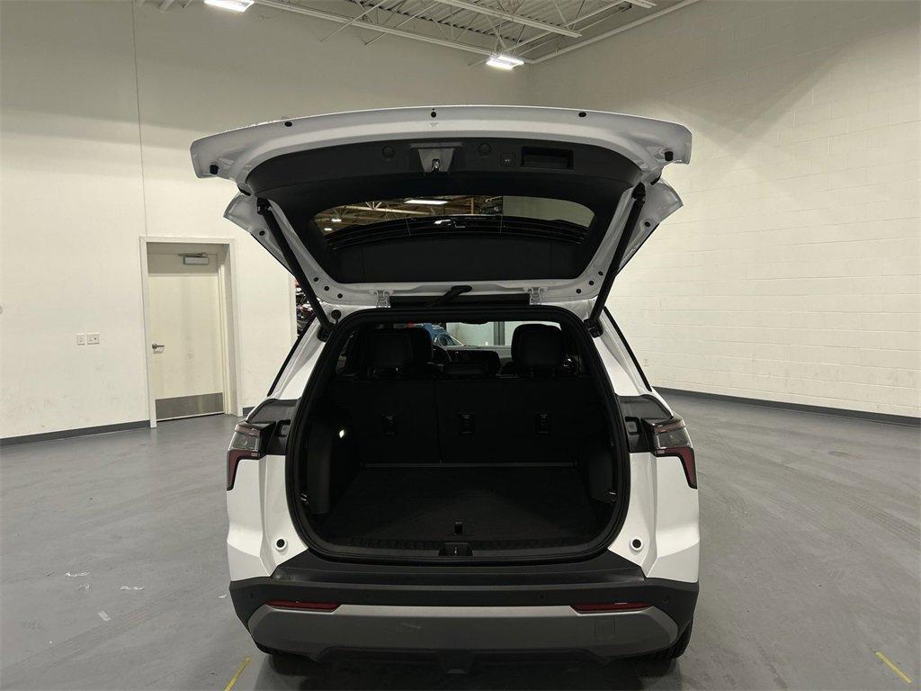 new 2026 Chevrolet Equinox car, priced at $31,990