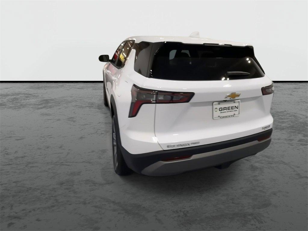 new 2026 Chevrolet Equinox car, priced at $31,990