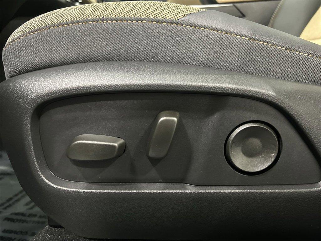 new 2026 Chevrolet Equinox car, priced at $37,597