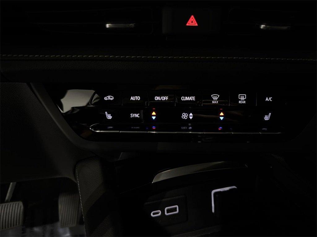 used 2022 Buick Envision car, priced at $24,999