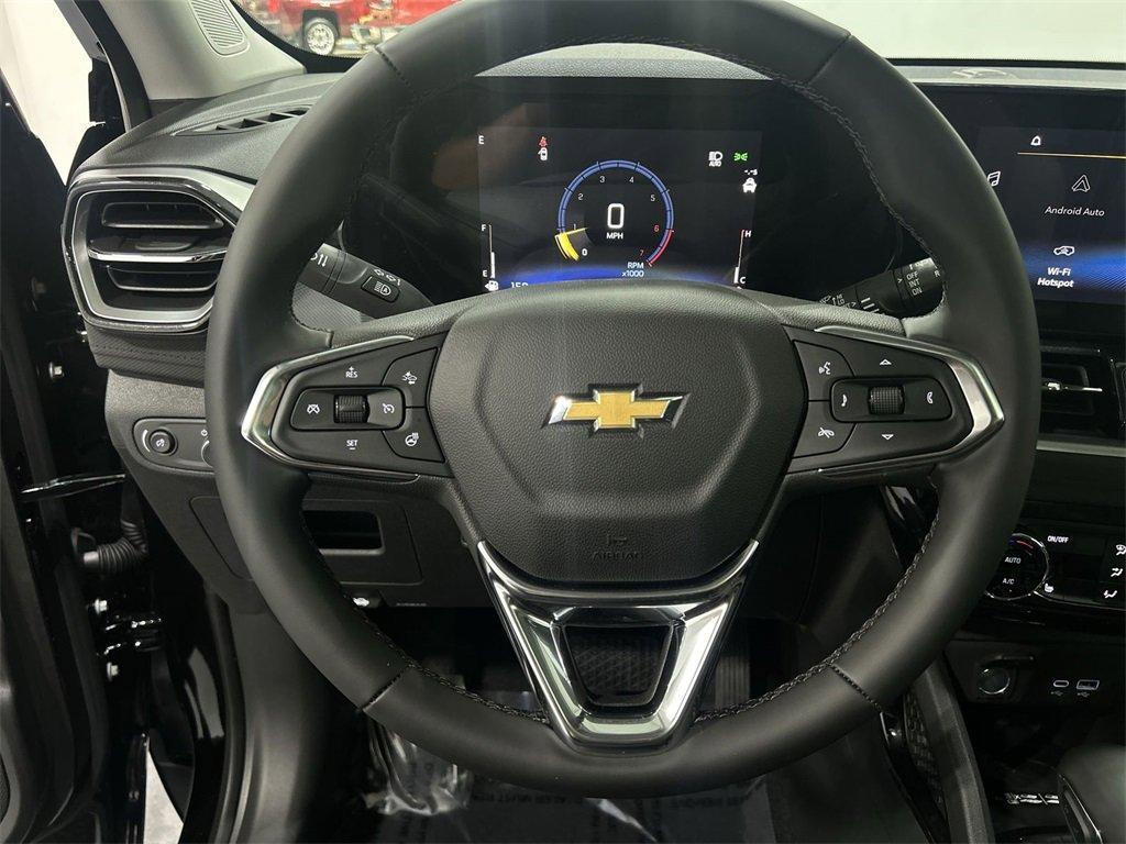 new 2025 Chevrolet TrailBlazer car, priced at $30,575