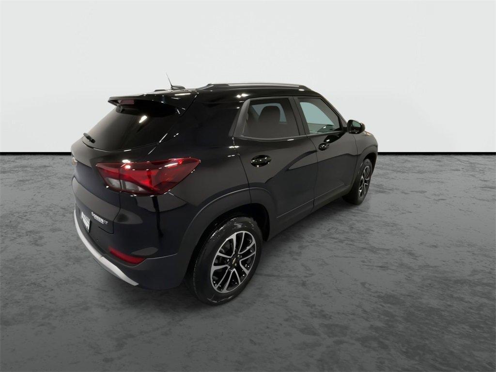 new 2025 Chevrolet TrailBlazer car, priced at $30,575