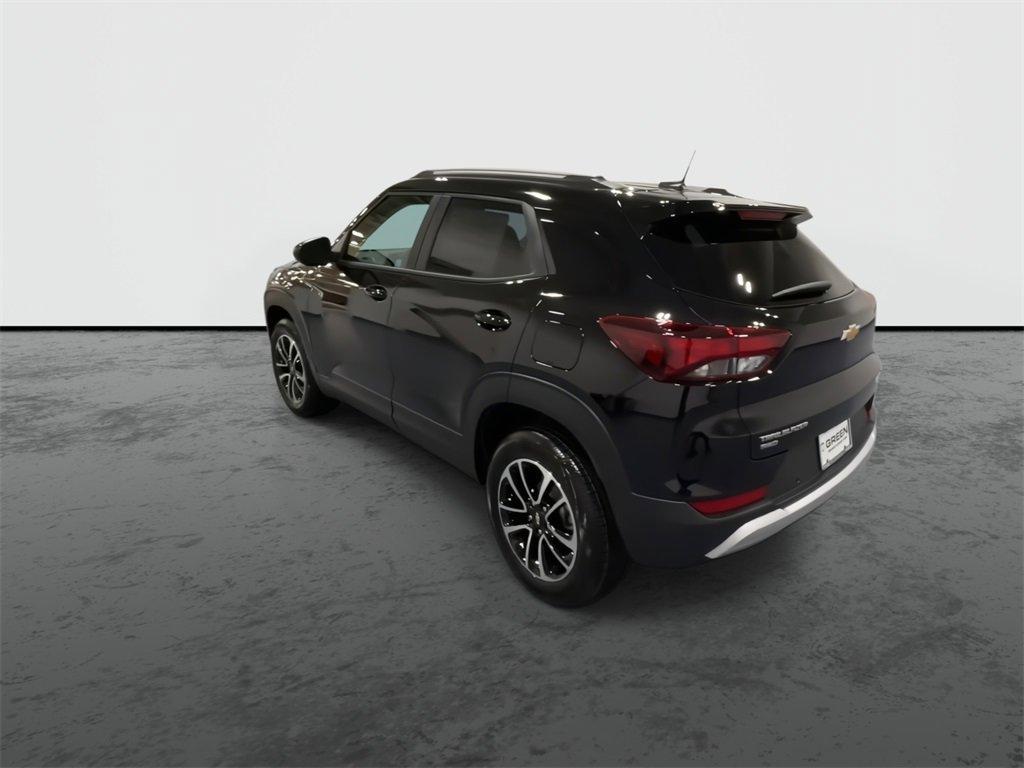 new 2025 Chevrolet TrailBlazer car, priced at $28,351