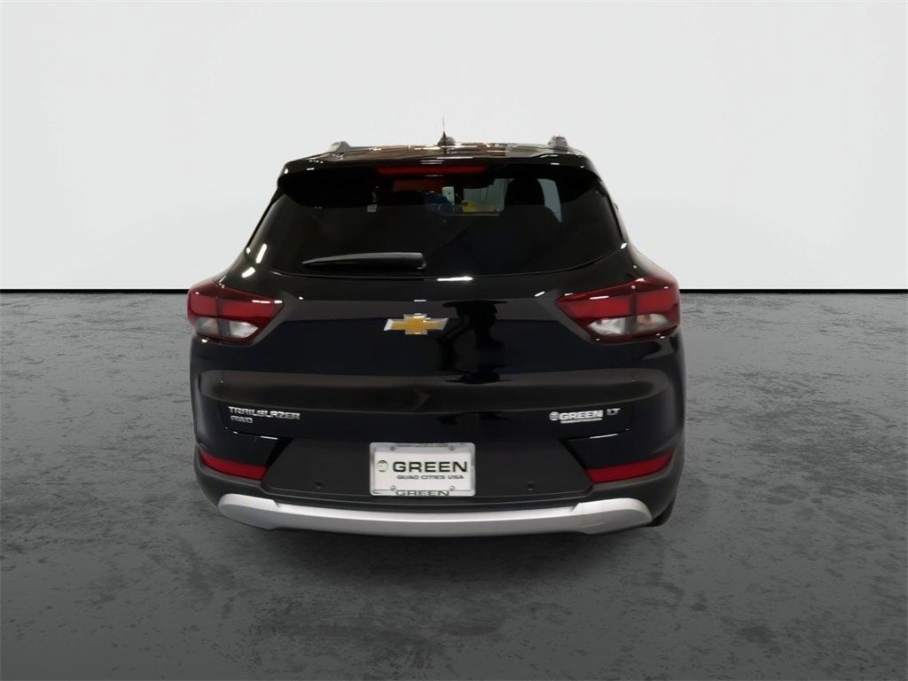 new 2025 Chevrolet TrailBlazer car, priced at $28,351