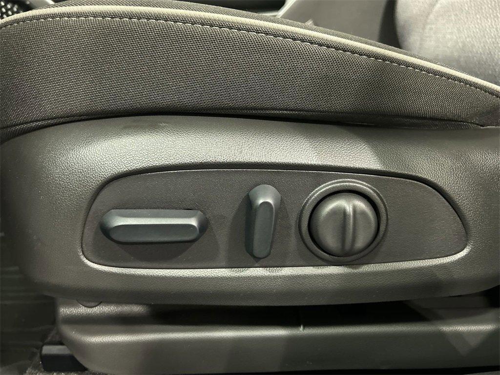 new 2025 Chevrolet TrailBlazer car, priced at $28,351