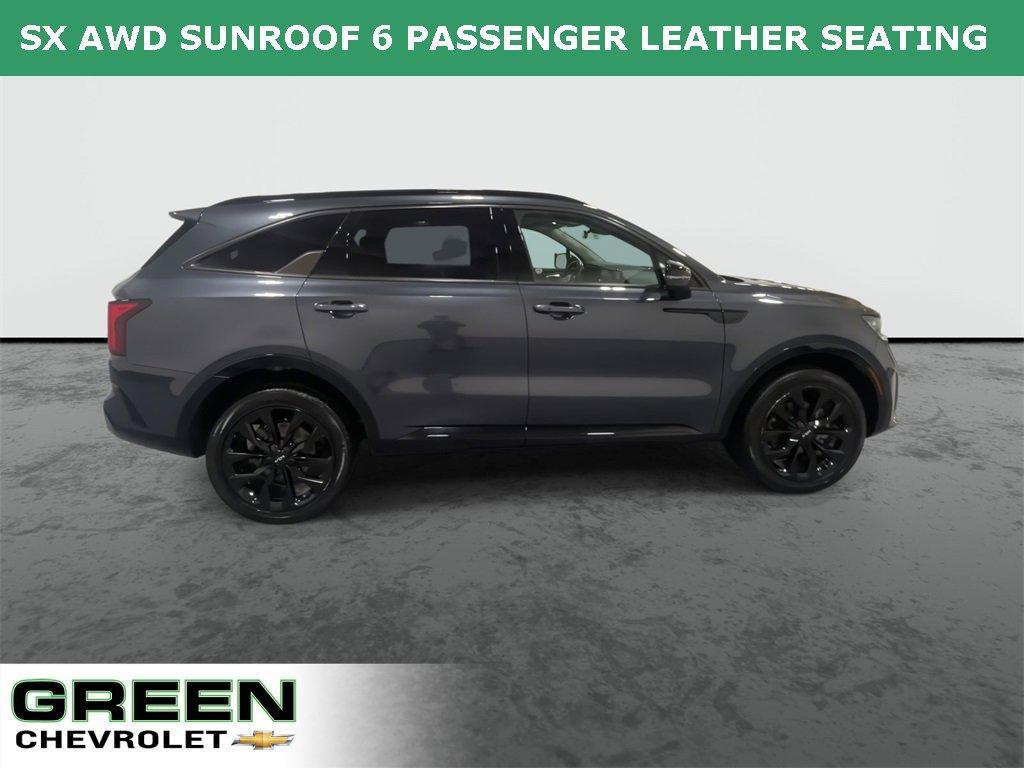 used 2022 Kia Sorento car, priced at $26,900