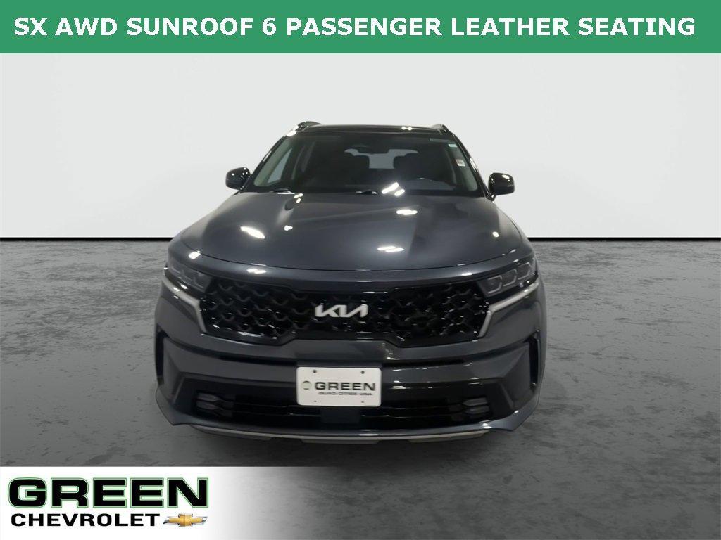 used 2022 Kia Sorento car, priced at $26,900