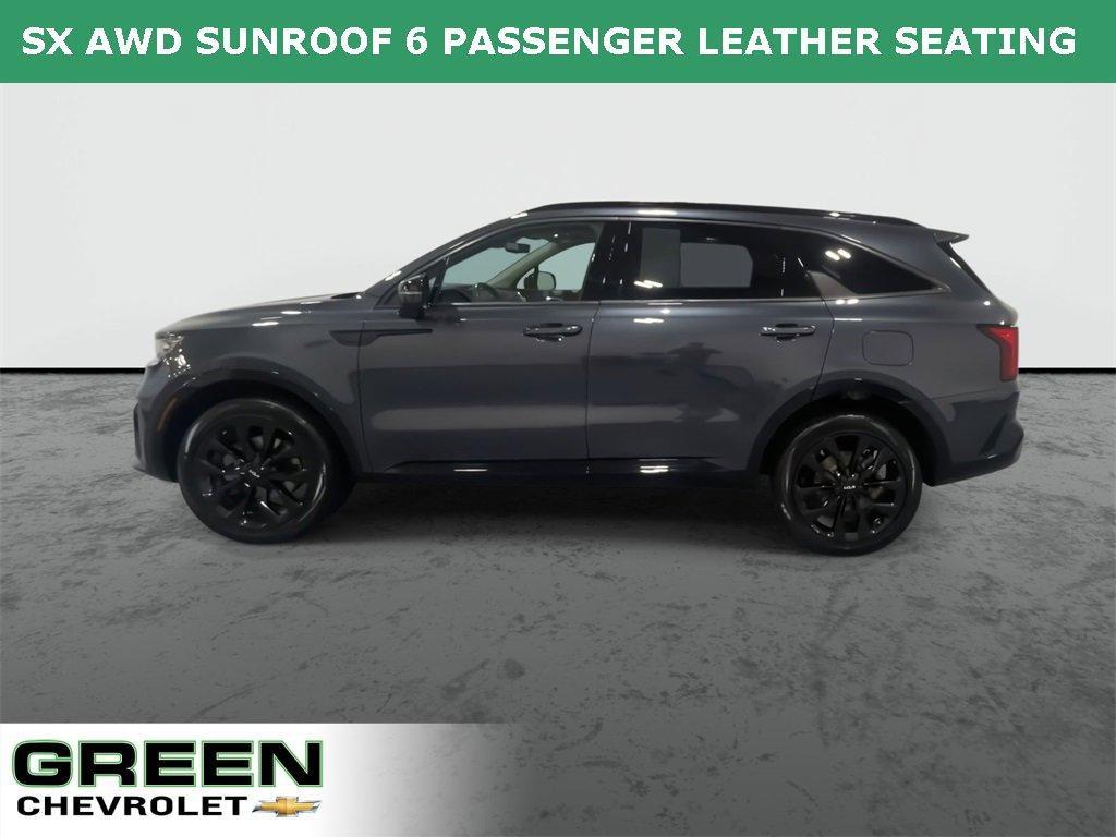 used 2022 Kia Sorento car, priced at $26,900