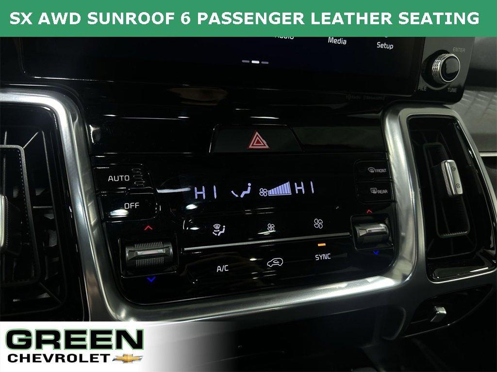 used 2022 Kia Sorento car, priced at $26,900