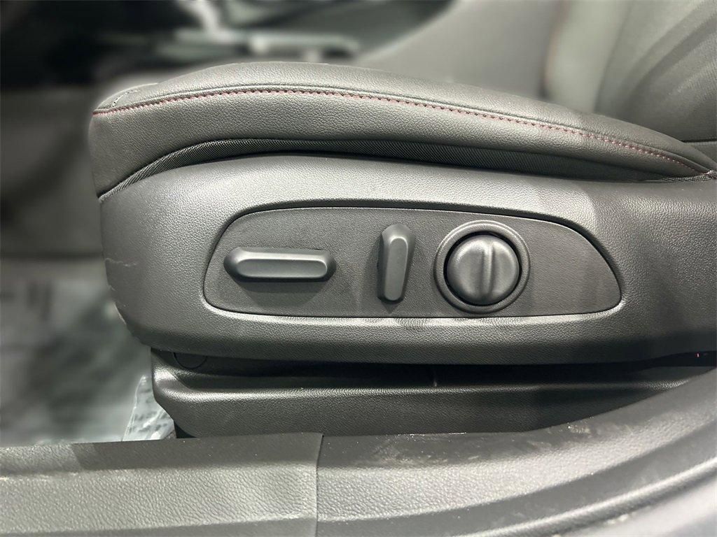 new 2025 Chevrolet Trax car, priced at $25,089