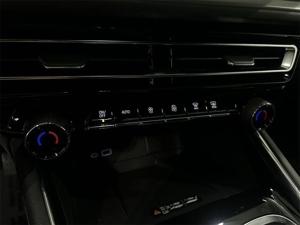 new 2025 Chevrolet Traverse car, priced at $46,980