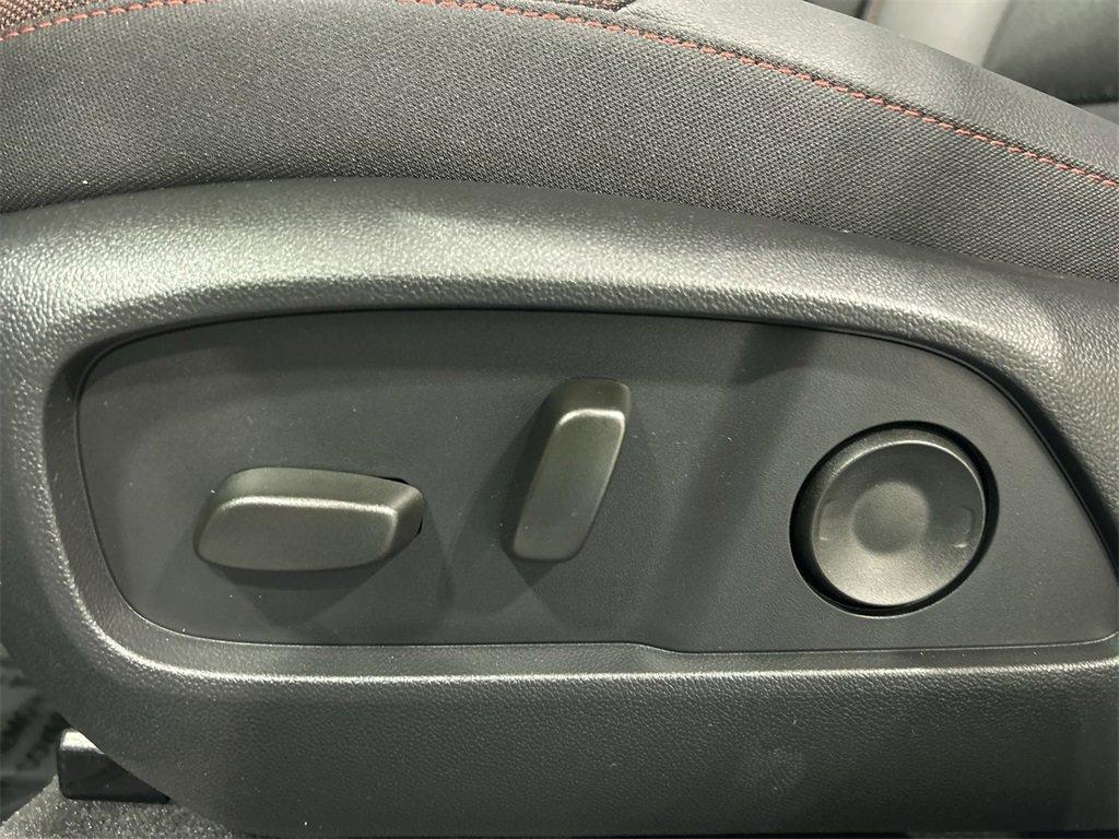 new 2026 Chevrolet Equinox car, priced at $39,280