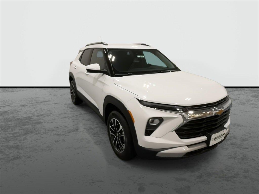 new 2026 Chevrolet TrailBlazer car, priced at $30,180