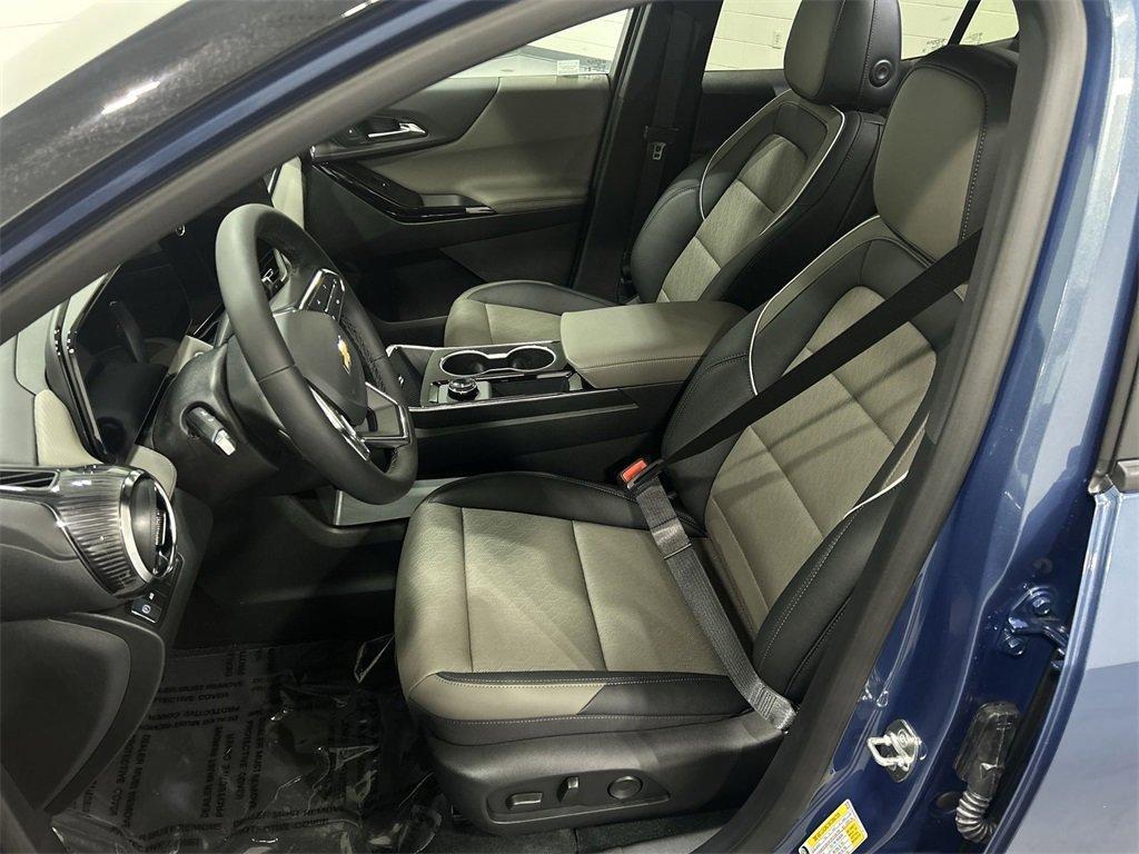 new 2026 Chevrolet Equinox car, priced at $31,365