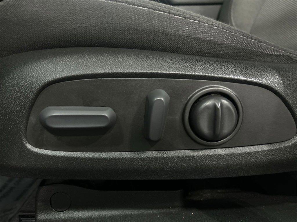 used 2022 Chevrolet Traverse car, priced at $29,800