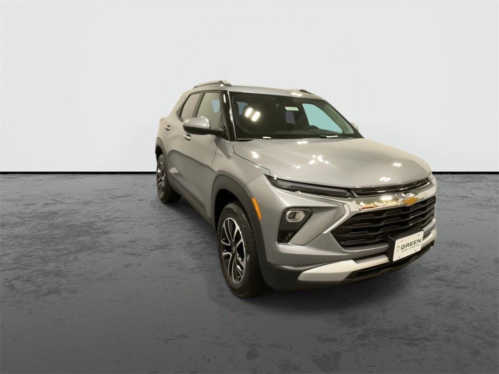 new 2026 Chevrolet TrailBlazer car, priced at $27,890