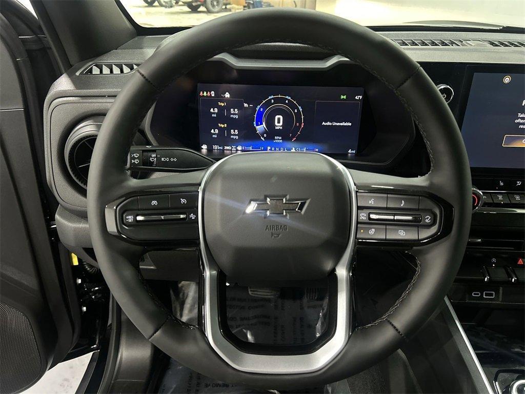 used 2025 Chevrolet Colorado car