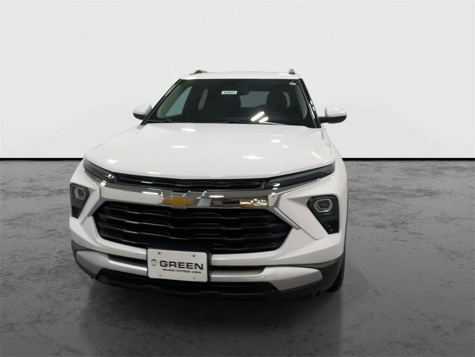 new 2025 Chevrolet TrailBlazer car, priced at $28,247