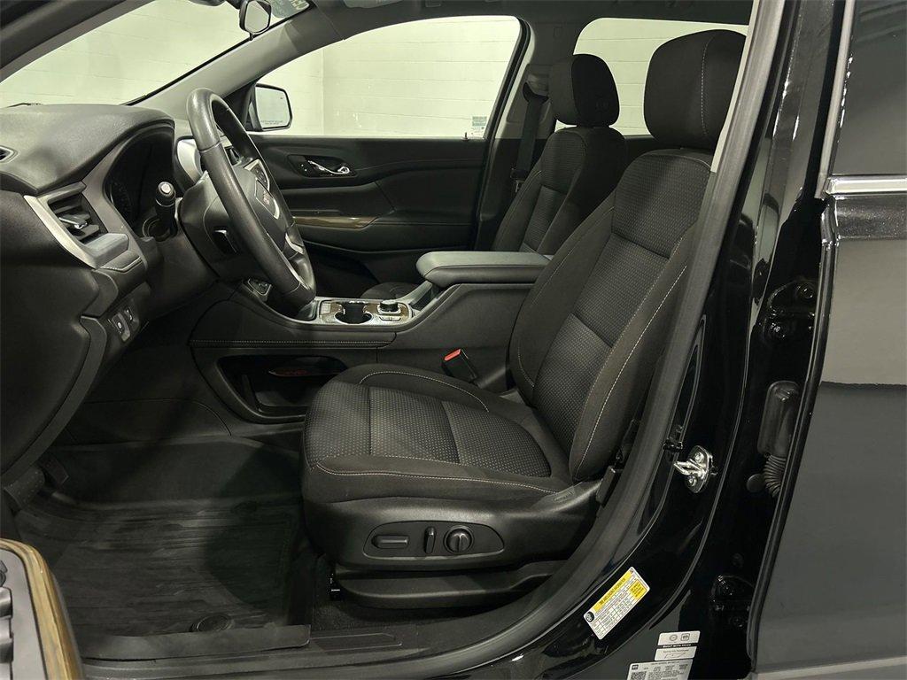 used 2023 GMC Acadia car, priced at $29,900