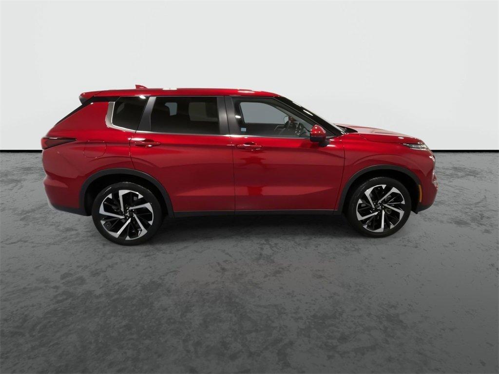 used 2024 Mitsubishi Outlander car, priced at $28,250