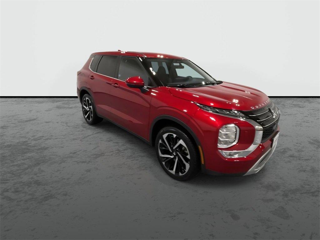used 2024 Mitsubishi Outlander car, priced at $28,250