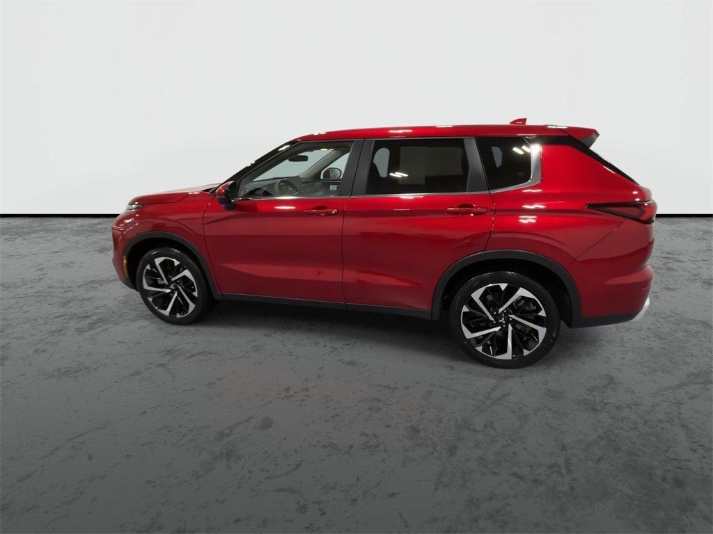 used 2024 Mitsubishi Outlander car, priced at $28,250