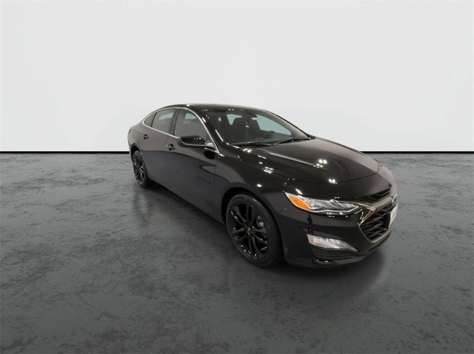 new 2025 Chevrolet Malibu car, priced at $33,240