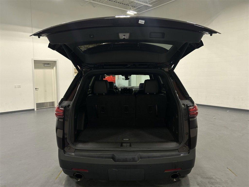 used 2022 Chevrolet Traverse car, priced at $29,900