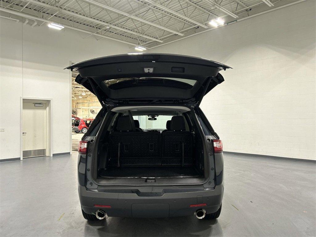 used 2021 Chevrolet Traverse car, priced at $23,900