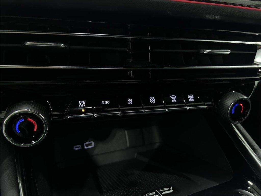 new 2025 Chevrolet Traverse car, priced at $58,090