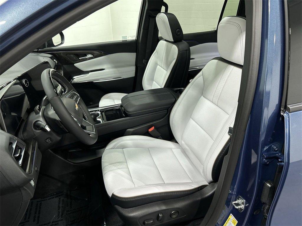 new 2026 Chevrolet Traverse car, priced at $62,245