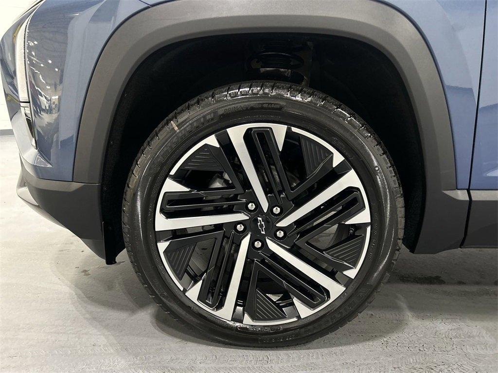 new 2026 Chevrolet Equinox car, priced at $38,070