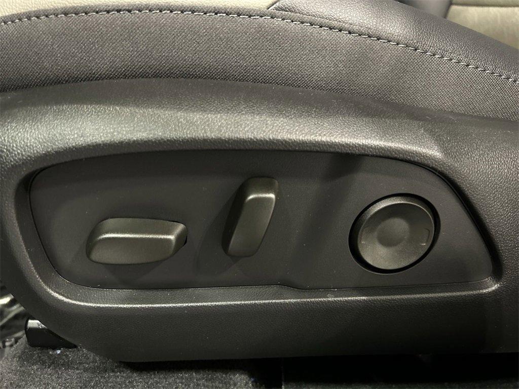 new 2026 Chevrolet Equinox car, priced at $34,521